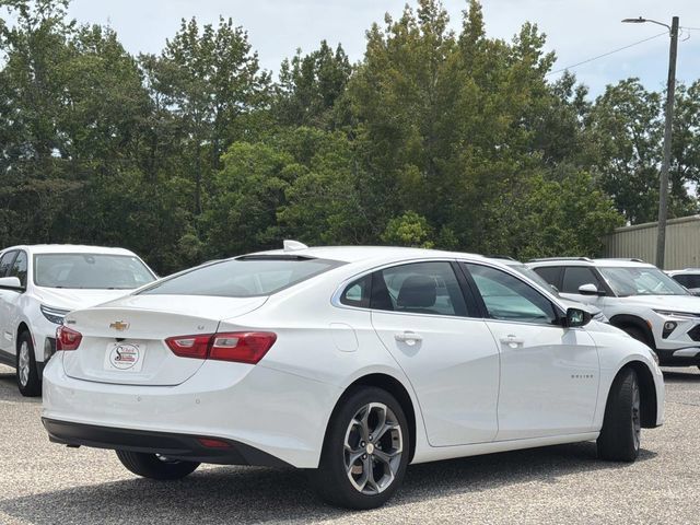 Used 2024 Chevrolet Malibu LT FWD image 9