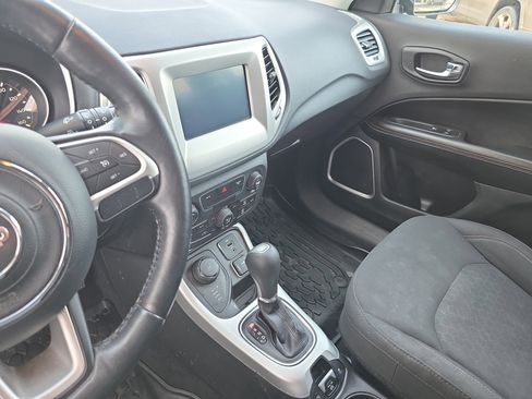 Used 2019 Jeep Compass Sport image 23