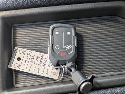 Used 2021 Chevrolet Silverado 1500 RST image 36