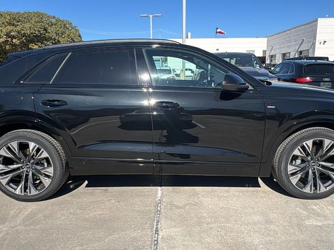 New 2026 Audi Q8 Premium Plus image 8