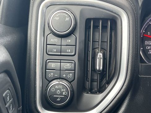 Used 2019 Chevrolet Silverado 1500 LTZ w/ LTZ Plus Package image 18