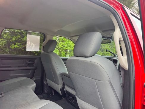 Used 2016 RAM 2500 Tradesman w/ Chrome Appearance Group AWD/4WD image 14
