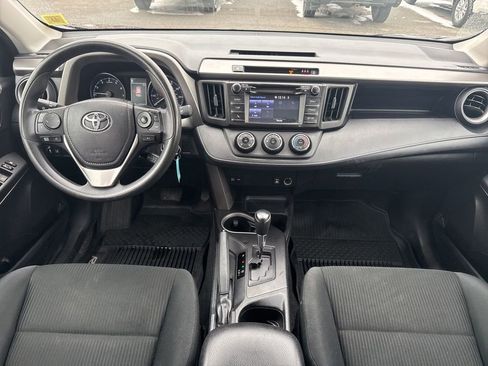 Used 2017 Toyota RAV4 LE image 11