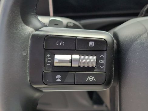 Used 2025 Hyundai Santa Fe SEL FWD image 20
