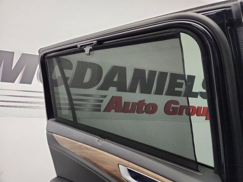 Certified 2025 Volkswagen Atlas SE w/ Panoramic Sunroof Package image 34