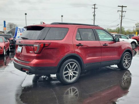 Used 2018 Ford Explorer Sport w/ Equipment Group 401A image 4