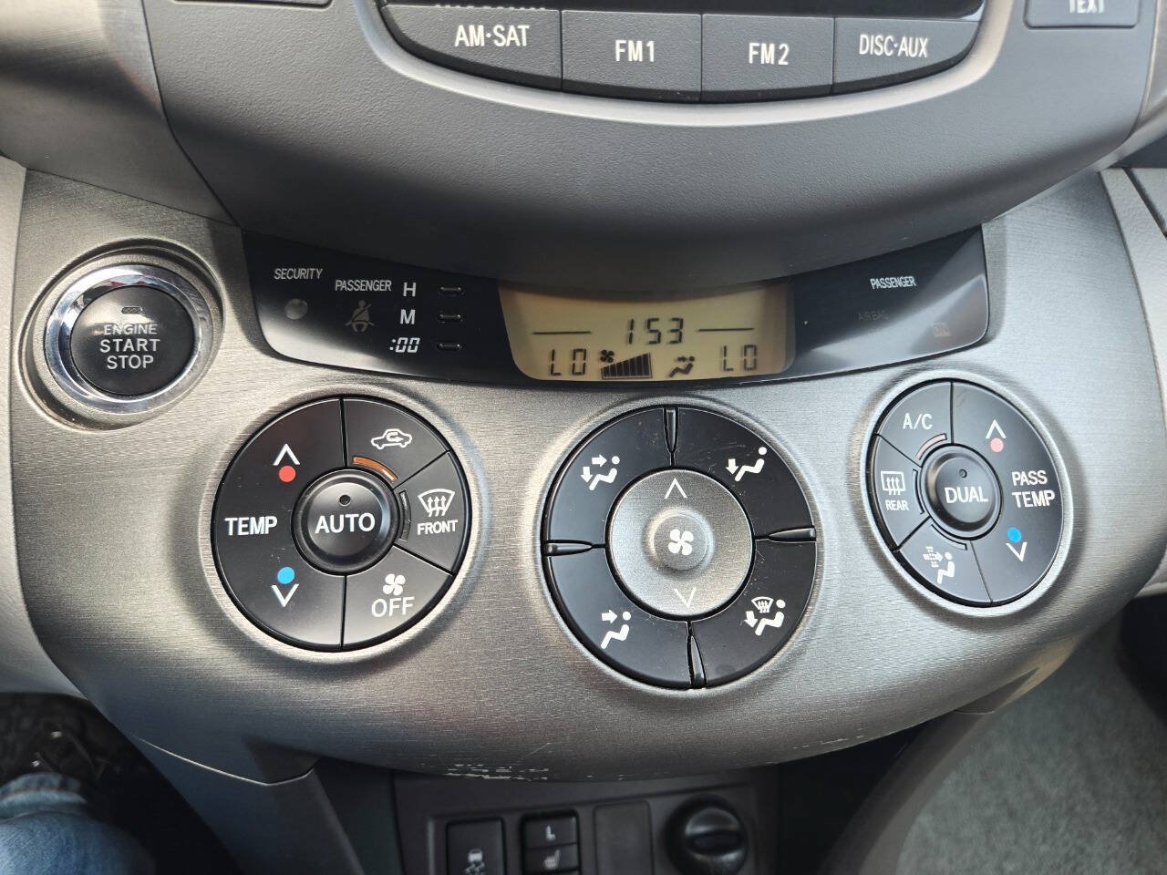 Used 2011 Toyota RAV4 Limited w/ Limited Extra Value Pkg AWD/4WD image 21