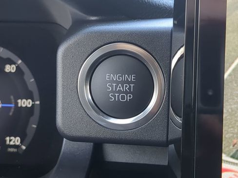 Used 2026 Toyota 4Runner Limited image 32