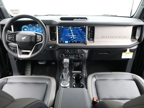 New 2026 Ford Bronco Outer Banks image 20