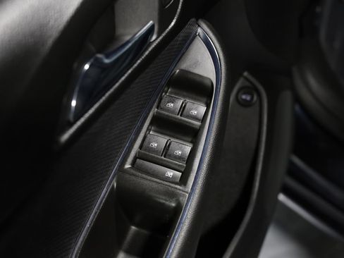 Used 2016 Chevrolet Cruze LT FWD image 11