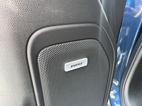 Used 2020 Chevrolet Silverado 1500 LT Trail Boss AWD/4WD image 9