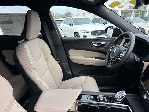 New 2026 Volvo XC60 B5 Plus image 13