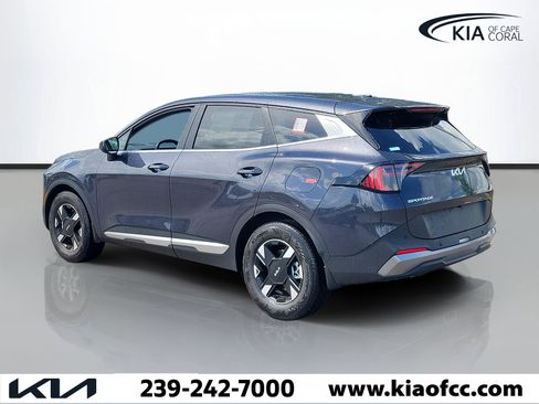 New 2026 Kia Sportage LX FWD image 4