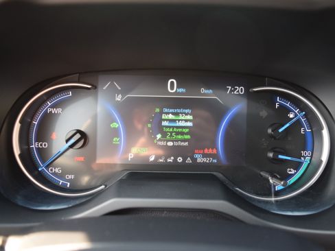 Used 2021 Toyota RAV4 SE w/ Weather & Moonroof Package AWD/4WD image 14