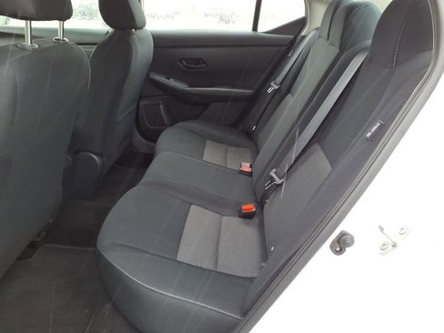 Used 2024 Nissan Sentra SV FWD image 19