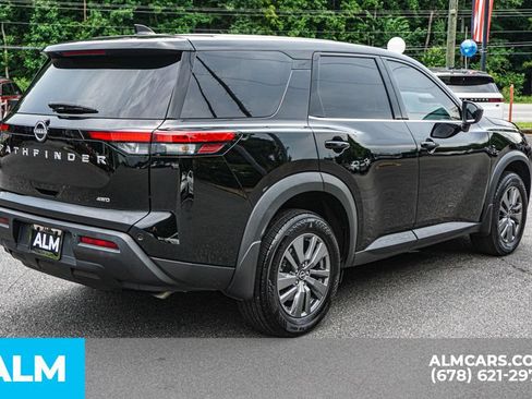 Used 2024 Nissan Pathfinder S AWD/4WD image 6