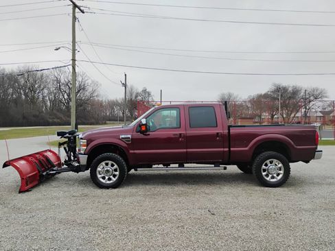 Used 2010 Ford F350 Lariat image 12
