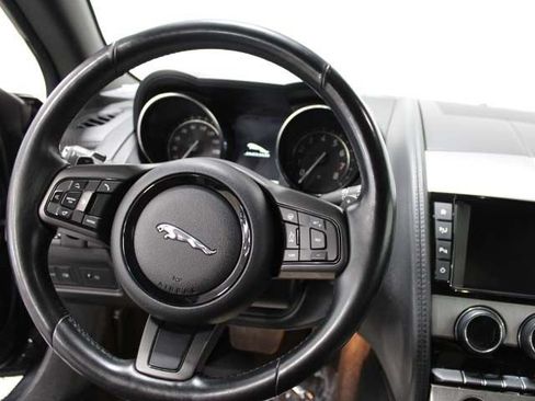 Used 2017 Jaguar F-TYPE Coupe RWD image 11