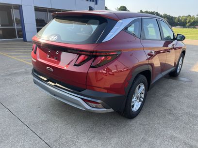 New 2025 Hyundai Tucson SE
