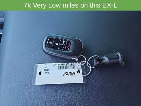 Used 2025 Honda Pilot EX-L image 43