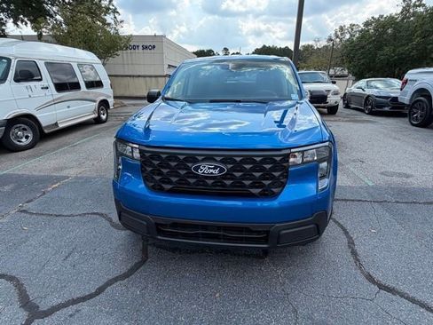 New 2025 Ford Maverick XL image 9