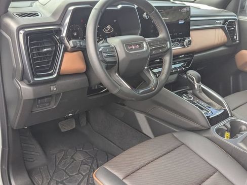 Used 2026 GMC Canyon AT4 w/ Technology Plus Package AWD/4WD image 11
