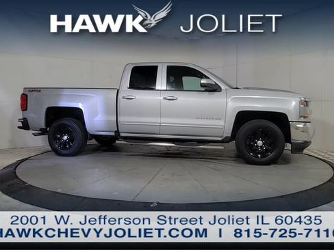 Used 2018 Chevrolet Silverado 1500 LT AWD/4WD image 10