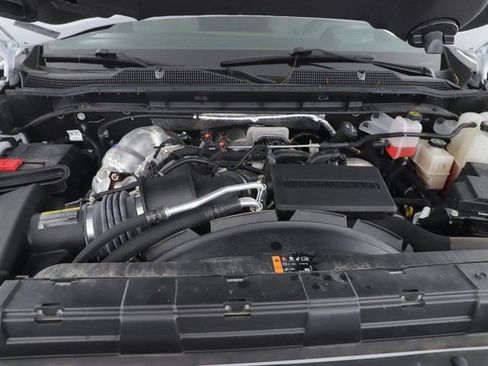 Used 2024 Chevrolet Silverado 2500 ZR2 w/ Technology Package image 15