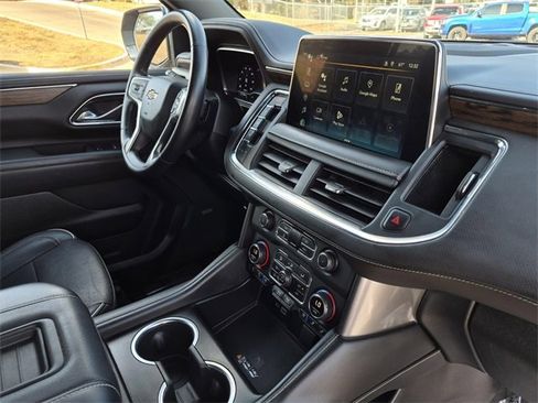 Used 2023 Chevrolet Suburban Premier image 14
