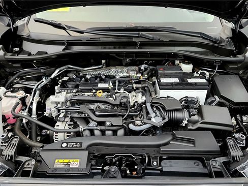 Used 2023 Toyota Corolla Cross LE w/ Moonroof Package image 15