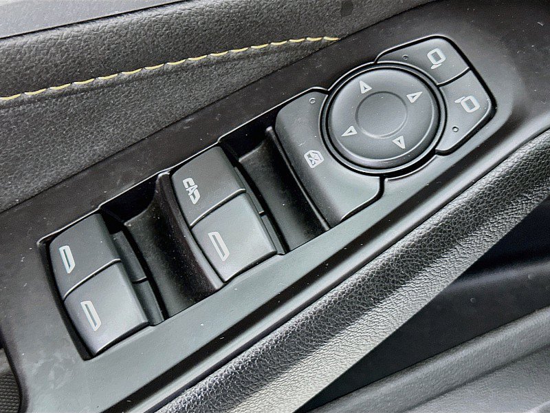 Used 2020 Chevrolet Traverse RS AWD/4WD image 19
