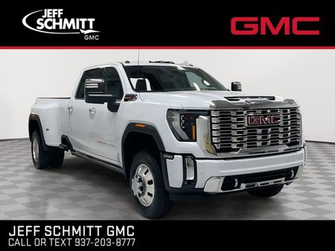 New 2026 GMC Sierra 3500 Denali w/ Denali Reserve Package AWD/4WD image 1