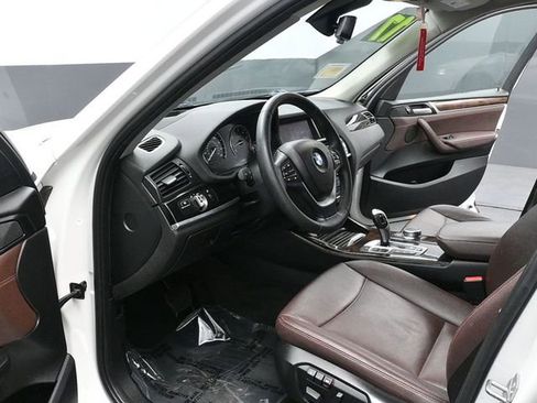 Used 2017 BMW X3 xDrive28i image 12