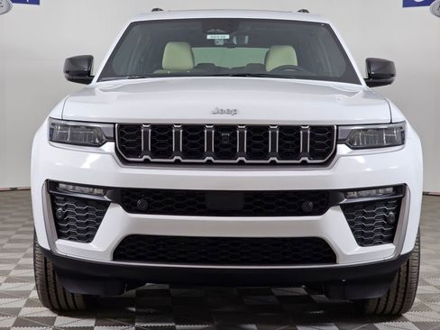 New 2026 Jeep Grand Cherokee L Limited image 9