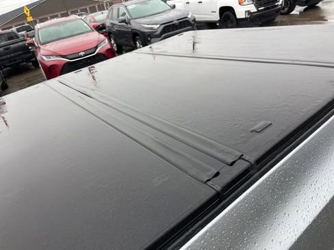 Used 2022 Toyota Tacoma TRD Sport image 29