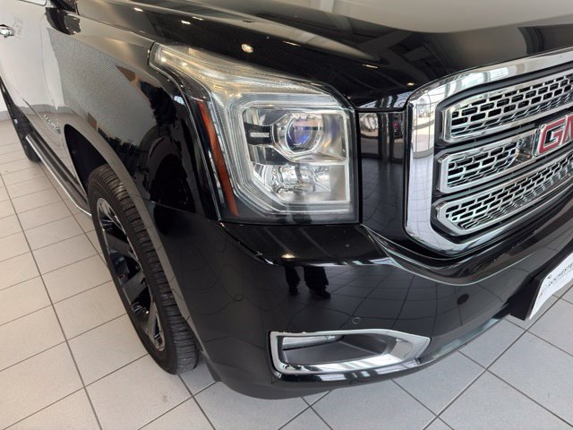 Used 2017 GMC Yukon SLT AWD/4WD image 38