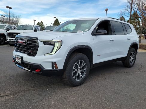 New 2026 GMC Acadia AT4 w/ Luxury Package AWD/4WD image 4