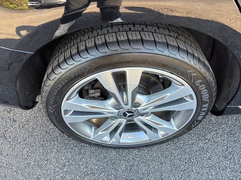 Used 2020 Mercedes-Benz C 300 4MATIC Sedan image 10