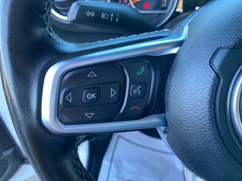 Used 2020 Jeep Wrangler Unlimited Sahara AWD/4WD image 20