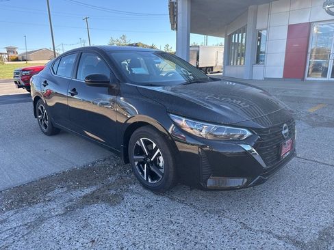 New 2025 Nissan Sentra SV image 2