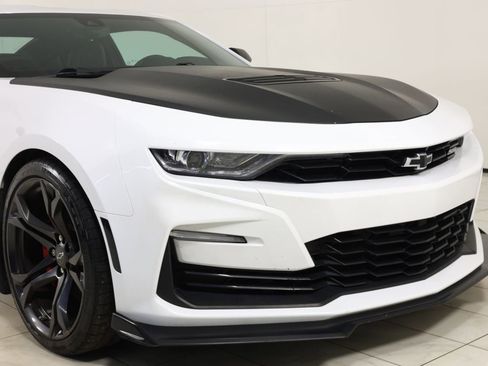 Used 2021 Chevrolet Camaro SS image 37