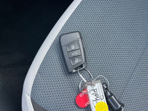 Used 2025 Volkswagen Taos S image 21