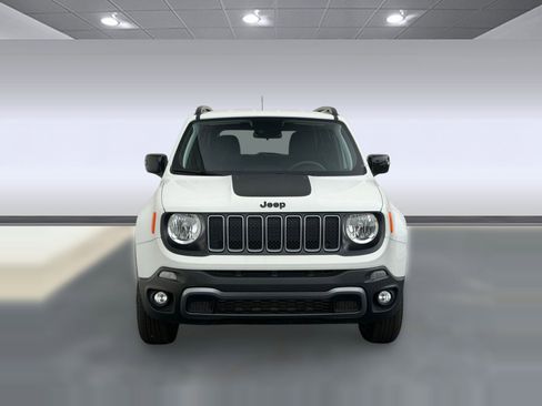 Used 2023 Jeep Renegade Latitude AWD/4WD image 6