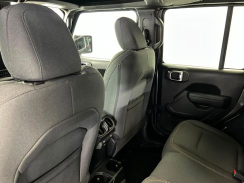 Certified 2024 Jeep Wrangler Sport S image 19