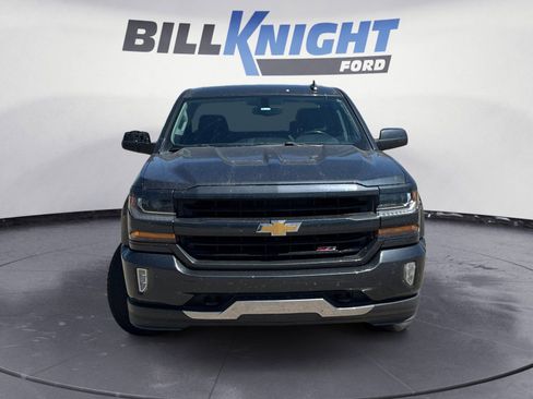 Used 2018 Chevrolet Silverado 1500 LT w/ Texas Edition AWD/4WD image 8
