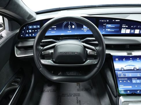 Used 2024 Lucid Air Touring image 29
