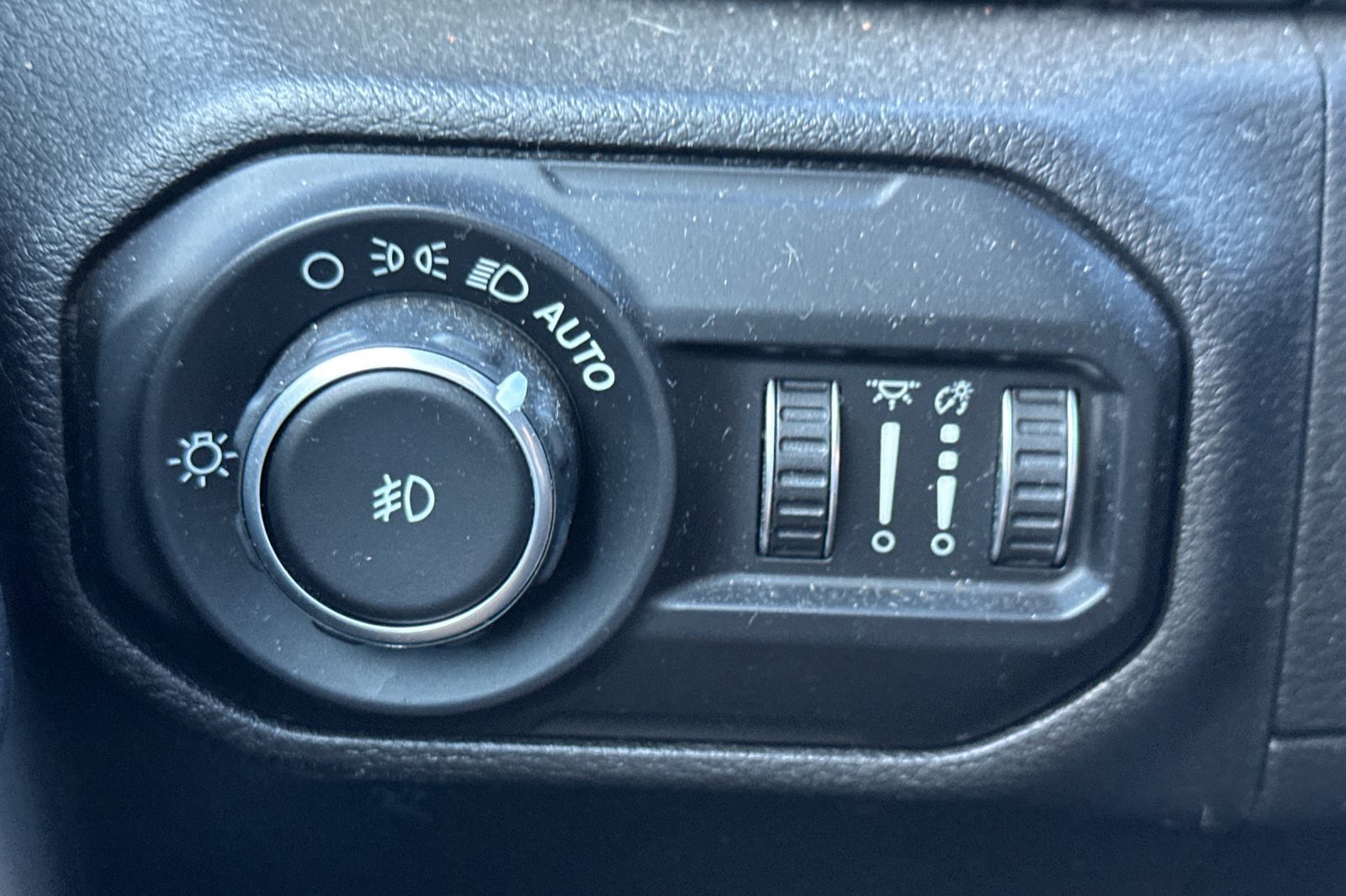 Used 2020 Jeep Wrangler Unlimited Sport AWD/4WD image 40