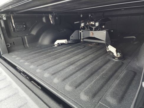 Used 2021 RAM 3500 Big Horn w/ Max Tow Package AWD/4WD image 5