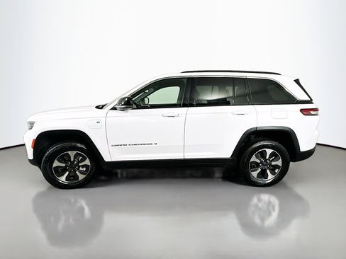 Used 2024 Jeep Grand Cherokee Limited 4xe AWD/4WD image 4