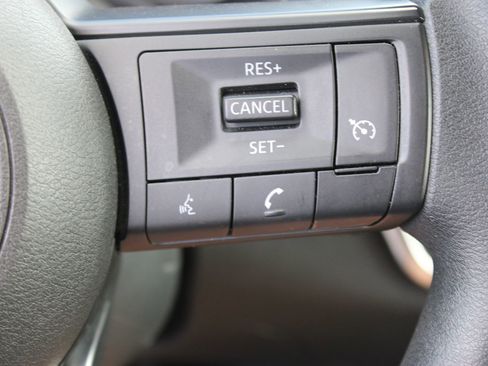 Used 2024 Nissan Rogue S FWD image 20